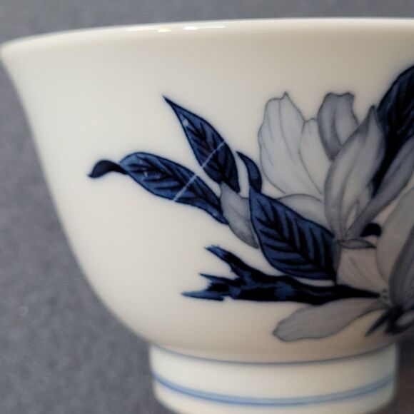 Vintage Otagiri OMC Japan Porcelain Tea Cups White & Blue Floral Set of 4 - Picture 9 of 11